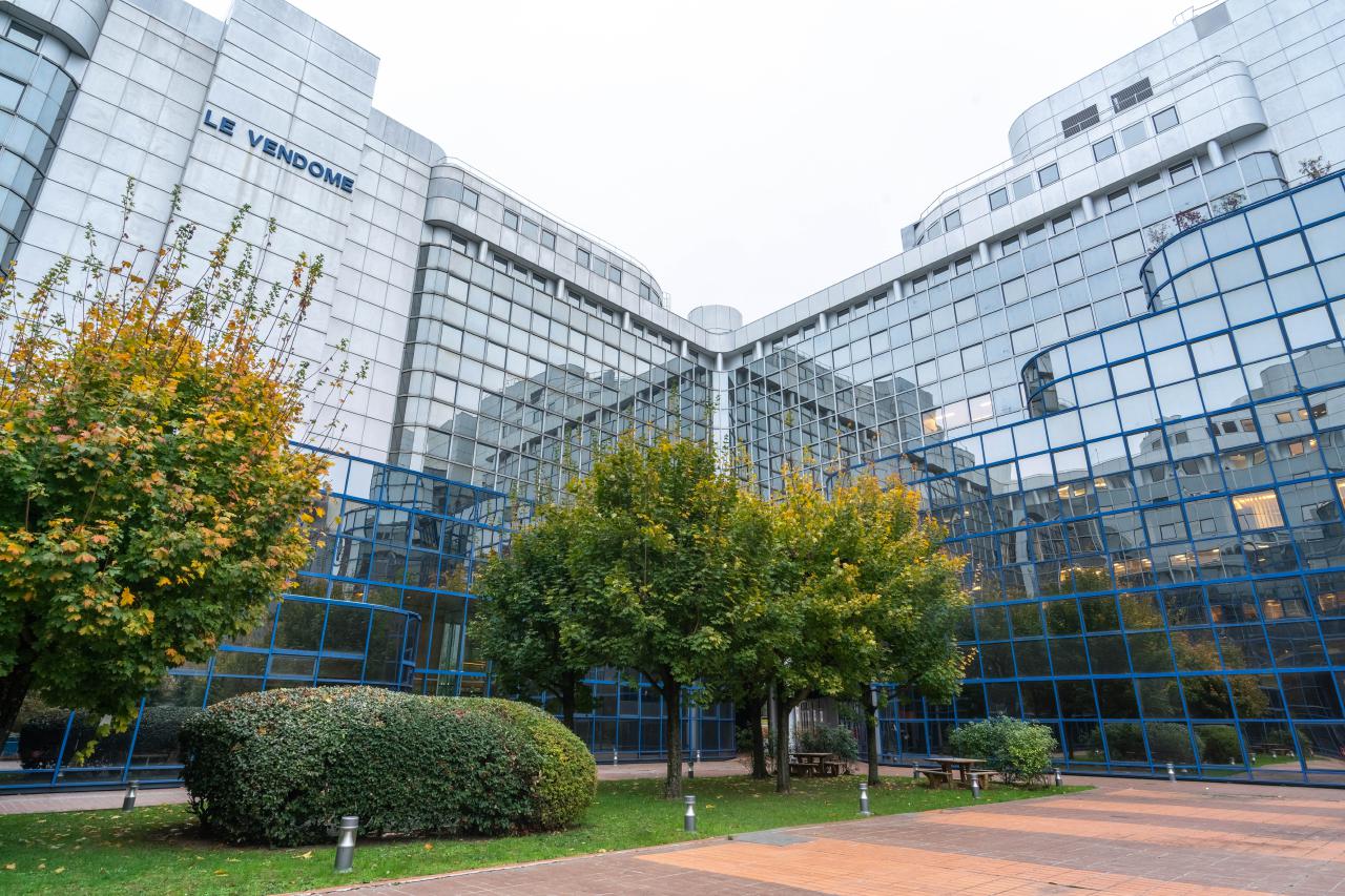 Bureau Noisy-le-Grand 2889m² Location bureau Noisy-le-Grand Seine-Saint-Denis OLBUR2106797 3